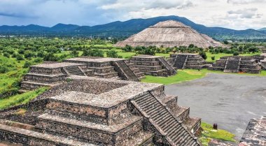 Mexiko - perly koloniální architektury s odpočinkem v Acapulcu